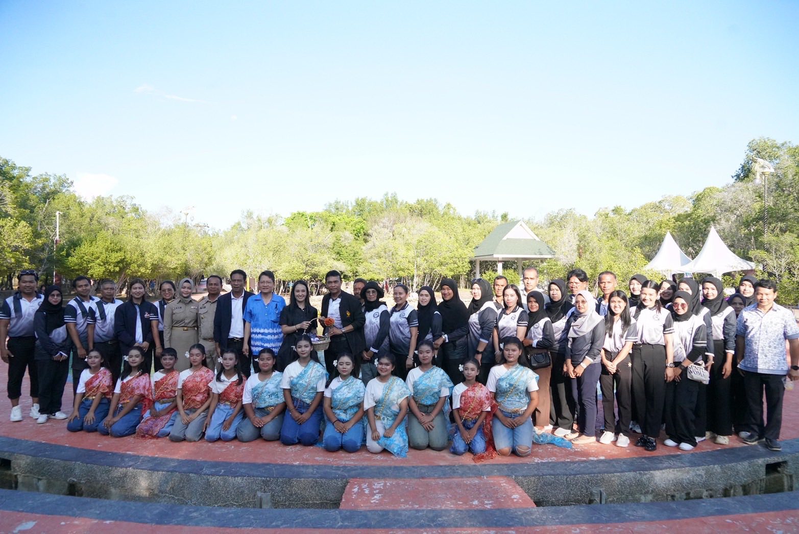 การตรวจติดตามการดำเนินงานกิจกรรมในงานพัฒนาชุมชน ประจำเดือนกุมภาพันธ์ 2569 ของรัฐมนตรีช่วยว่าการกระทรวงมหาดไทย