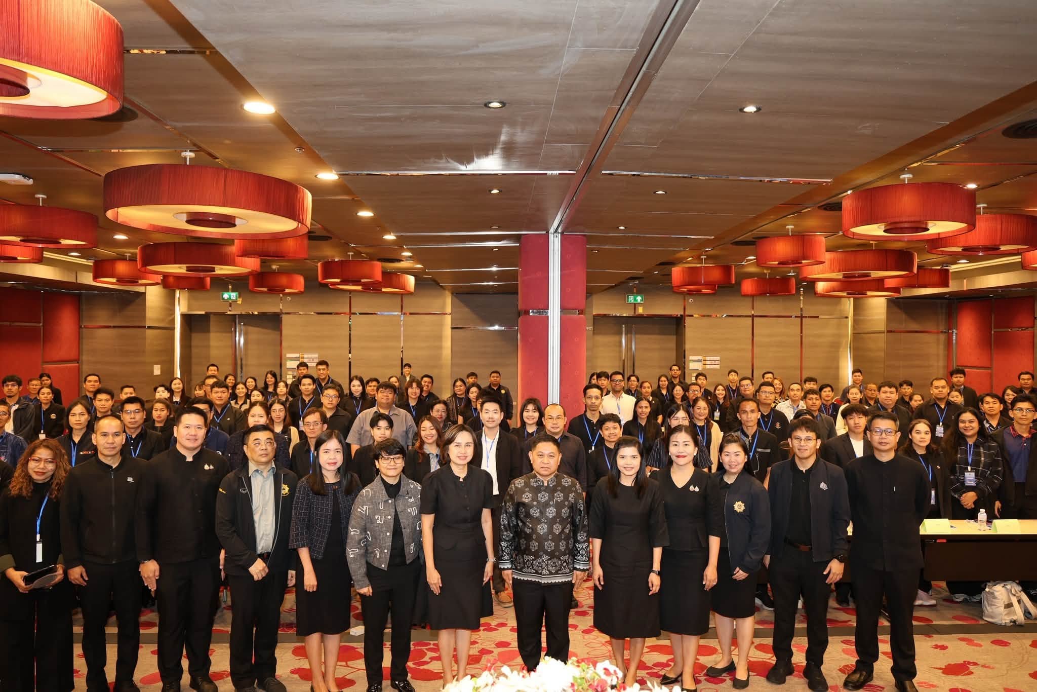 ศพช.นครศรีธรรมราช เข้าร่วมการประชุมเชิงปฏิบัติการพัฒนาทักษะดิจิทัลบุคลากร มุ่งยกระดับการวิเคราะห์ข้อมูลสารสนเทศชุมชน